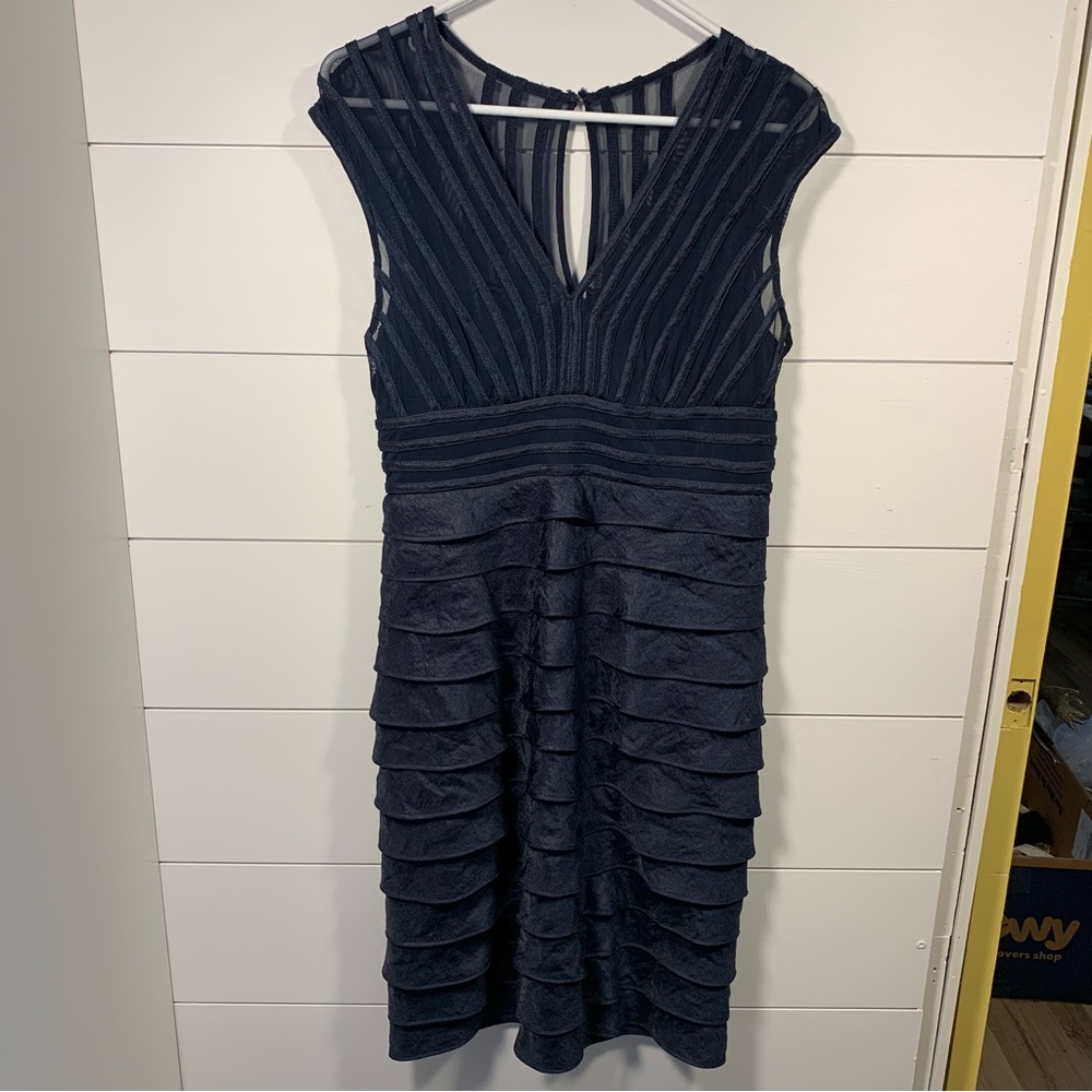 Adrianna Papell Tiered‎ Cocktail Dress Women Sz 8 Navy Blue Event Formal Wedding